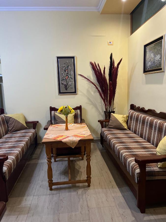 Comfy Apartament Appartement Vlorë Buitenkant foto